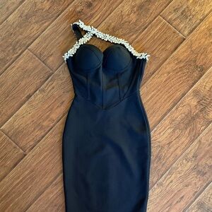 Chic One-Shoulder Black Dress with Embellished Neckline